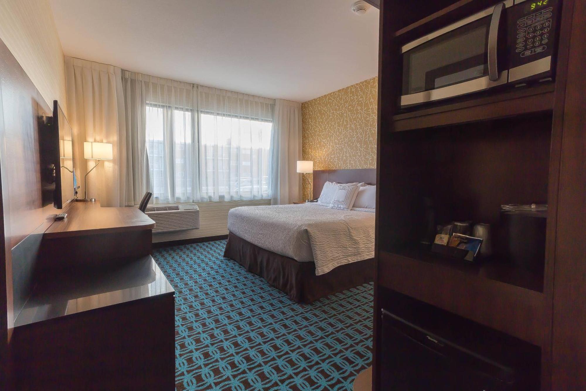Hotel Fairfield & By Marriott Regina